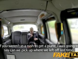 Faketaxi невероятен libidinous груб задна седалка ххх клипс