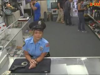 巨乳 拉丁 警察 女人 擰 硬
