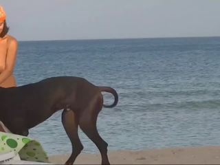 Barat coast orang yang suka bertelanjang/ berbogel